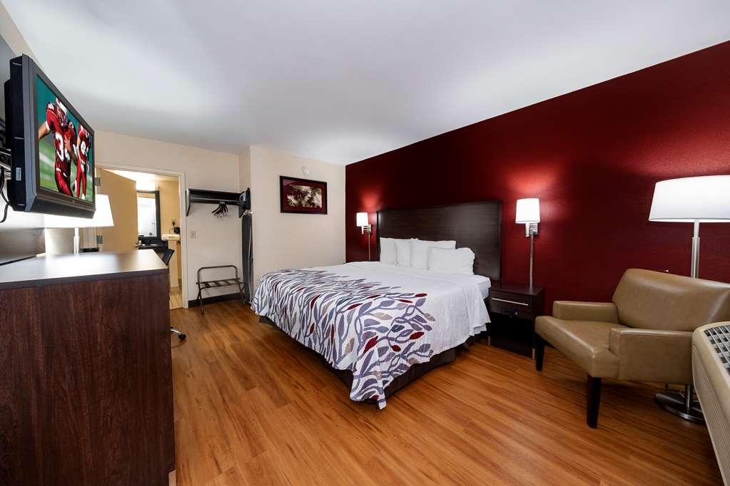 Hometowne Studios By Red Roof Bordentown - Mcguire Afb Room photo