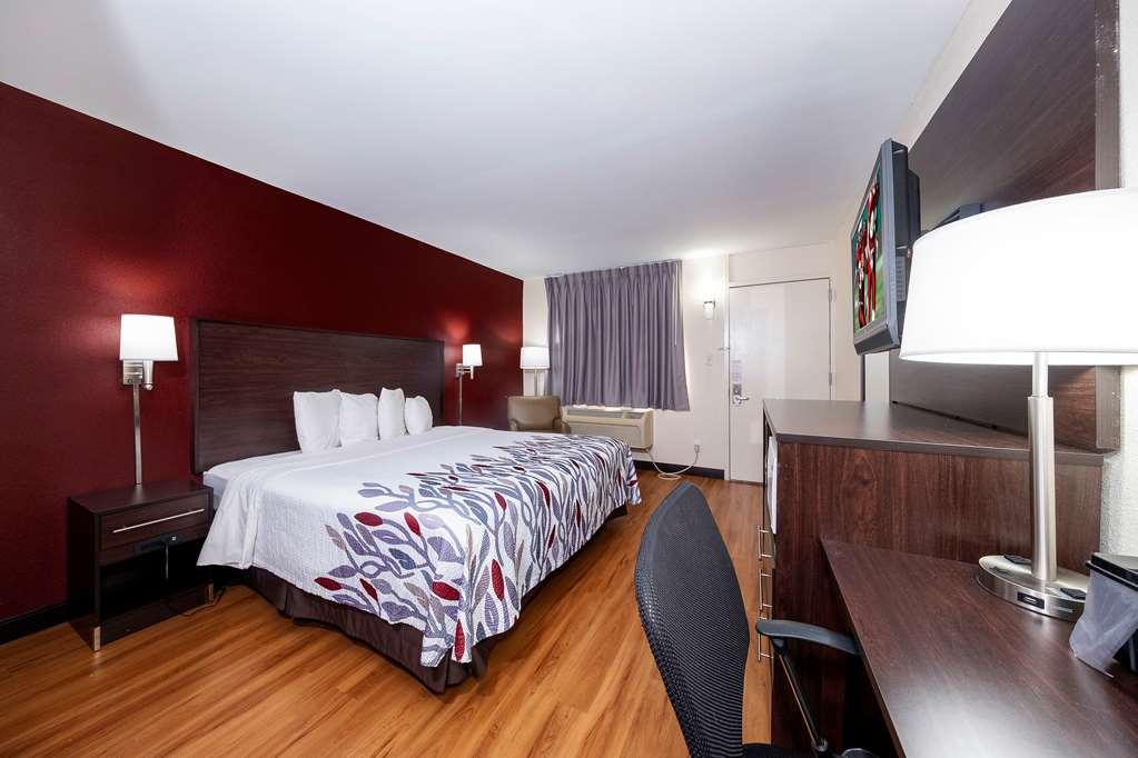 Hometowne Studios By Red Roof Bordentown - Mcguire Afb Room photo