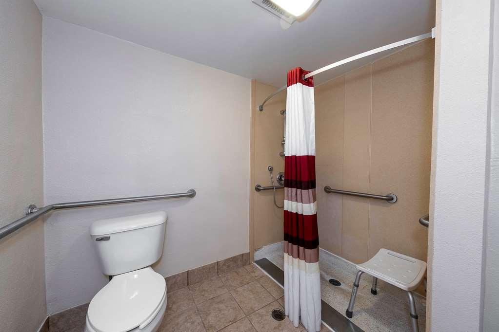 Hometowne Studios By Red Roof Bordentown - Mcguire Afb Room photo