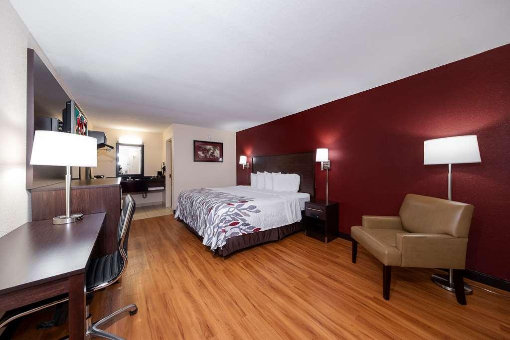 Hometowne Studios By Red Roof Bordentown - Mcguire Afb Room photo